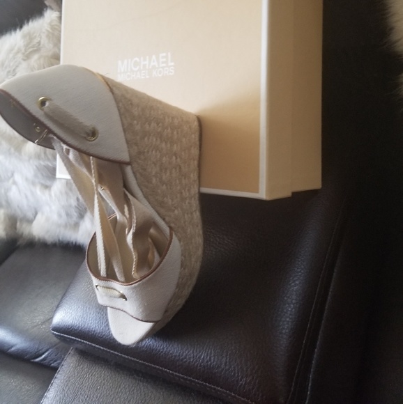 Amazon.com | Michael Kors Women Michael Kors Shoes